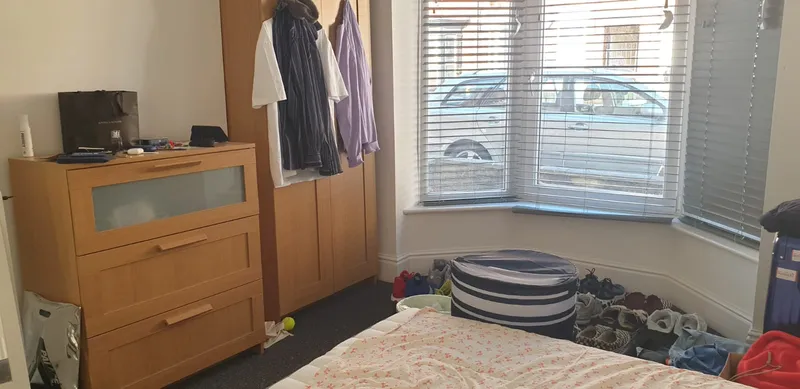 Charming  2 Bed Terraced House // AUG 2026 - Image 4